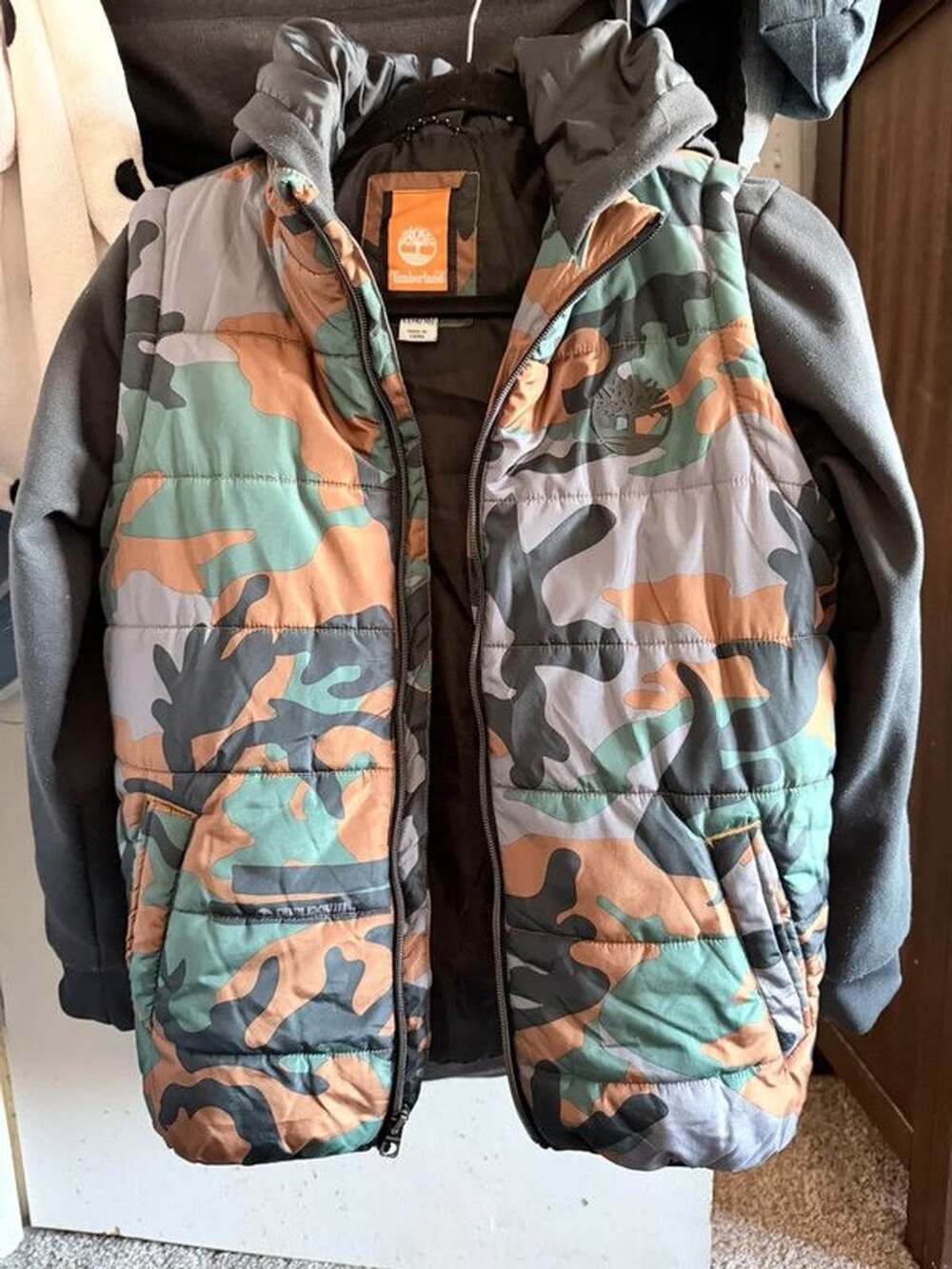 Timberland Youth Camo Puffer Jacket Size L (14/16)